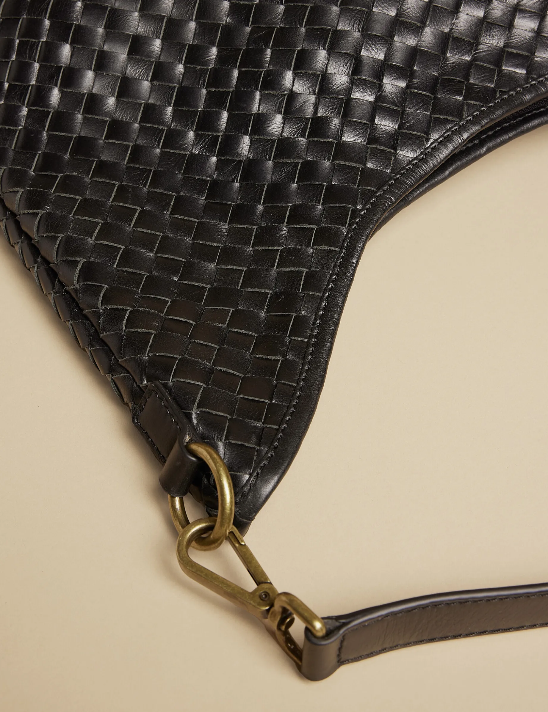 Fashion NÍCOLI BOLSO TRENZADO NEGRO