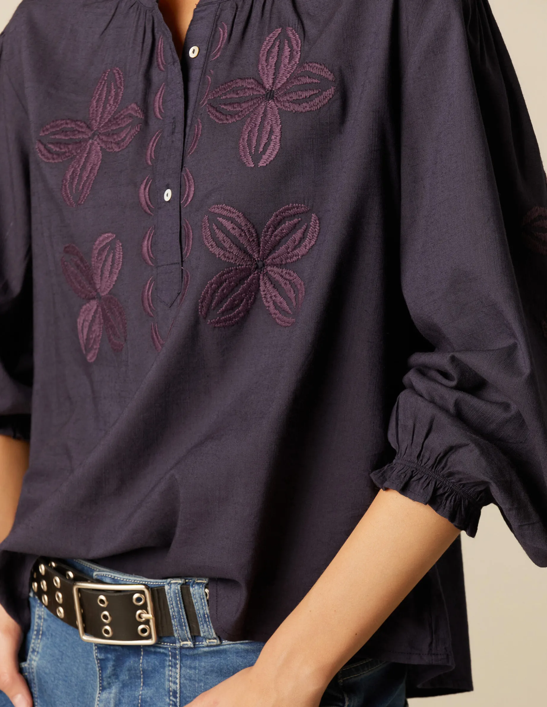 Outlet NÍCOLI CAMISA AZUL BORDADO FLOR Azulesoscuros