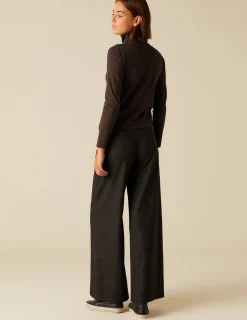 Best Sale NÍCOLI CAMISETA SOLIDARIA CUELLO VUELTO RAYA MARRÓN Marrones